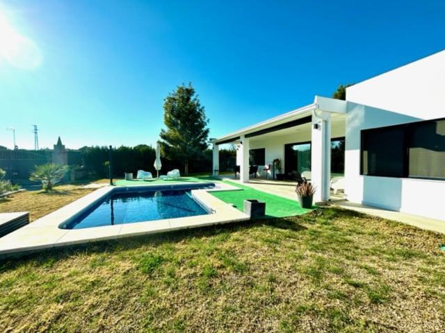 Ole Tu Andalucia Villa Sanlúcar la Mayor Eksteriør billede