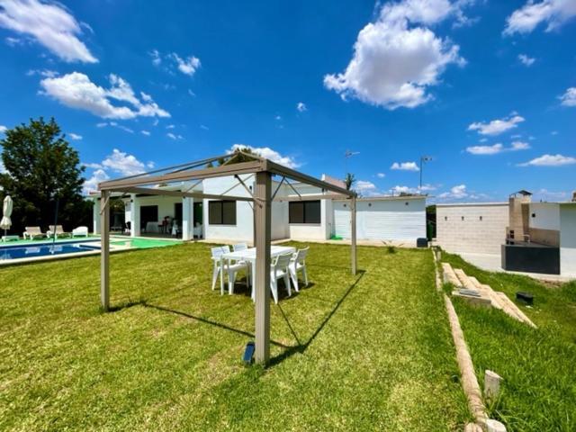Ole Tu Andalucia Villa Sanlúcar la Mayor Eksteriør billede